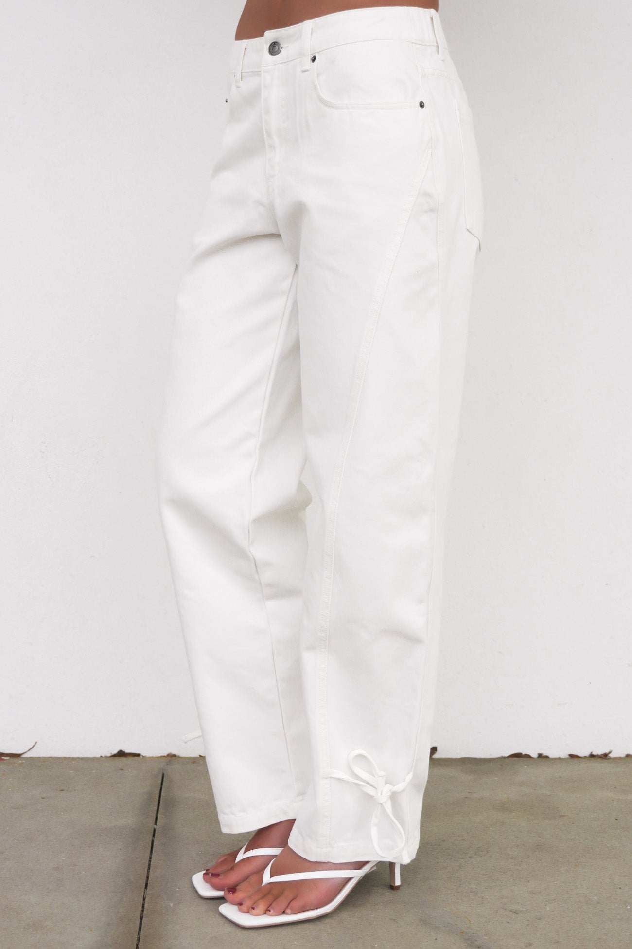 Low Rise Tie Side Jean White
