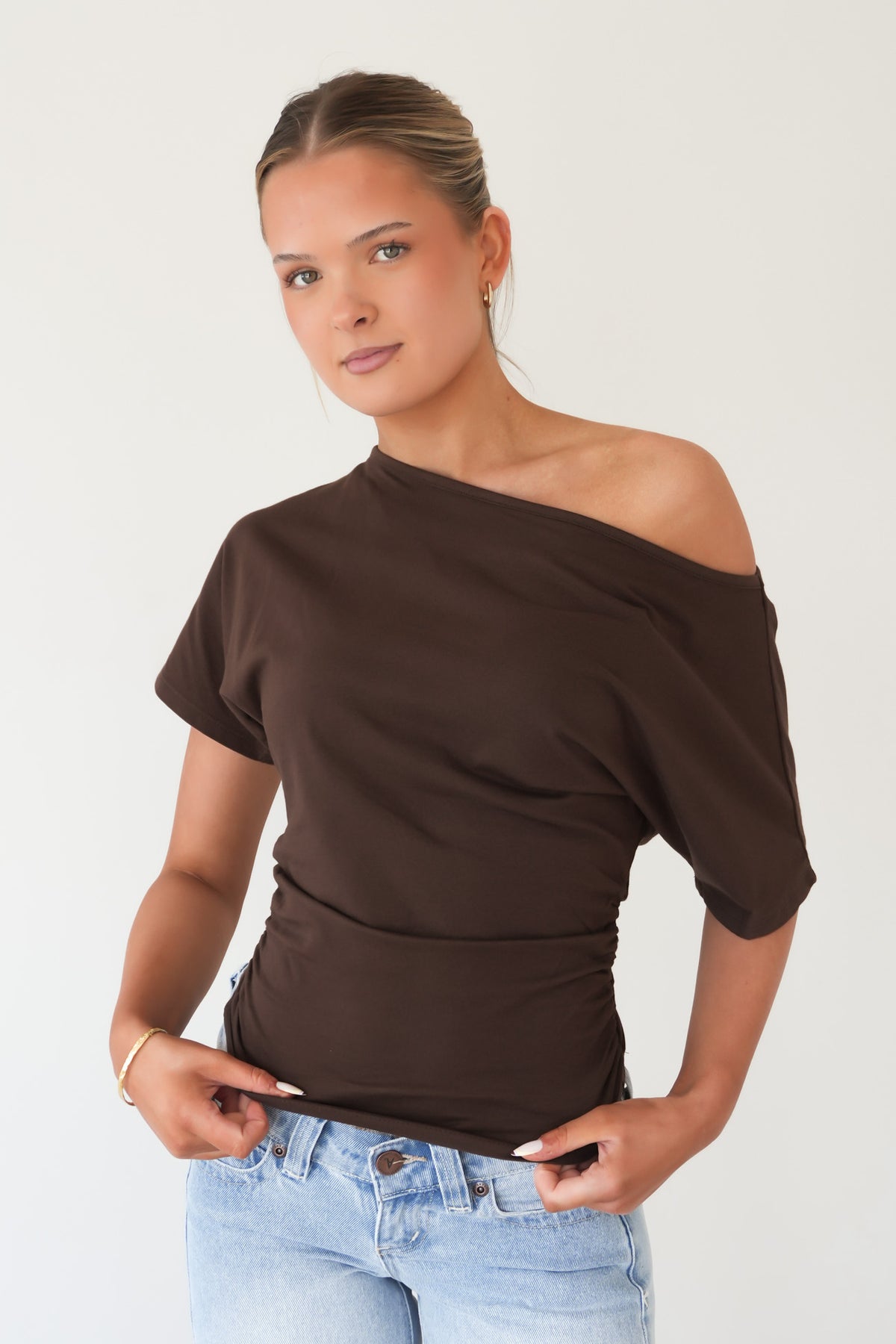 Lune Off Shoulder Top Chocolate