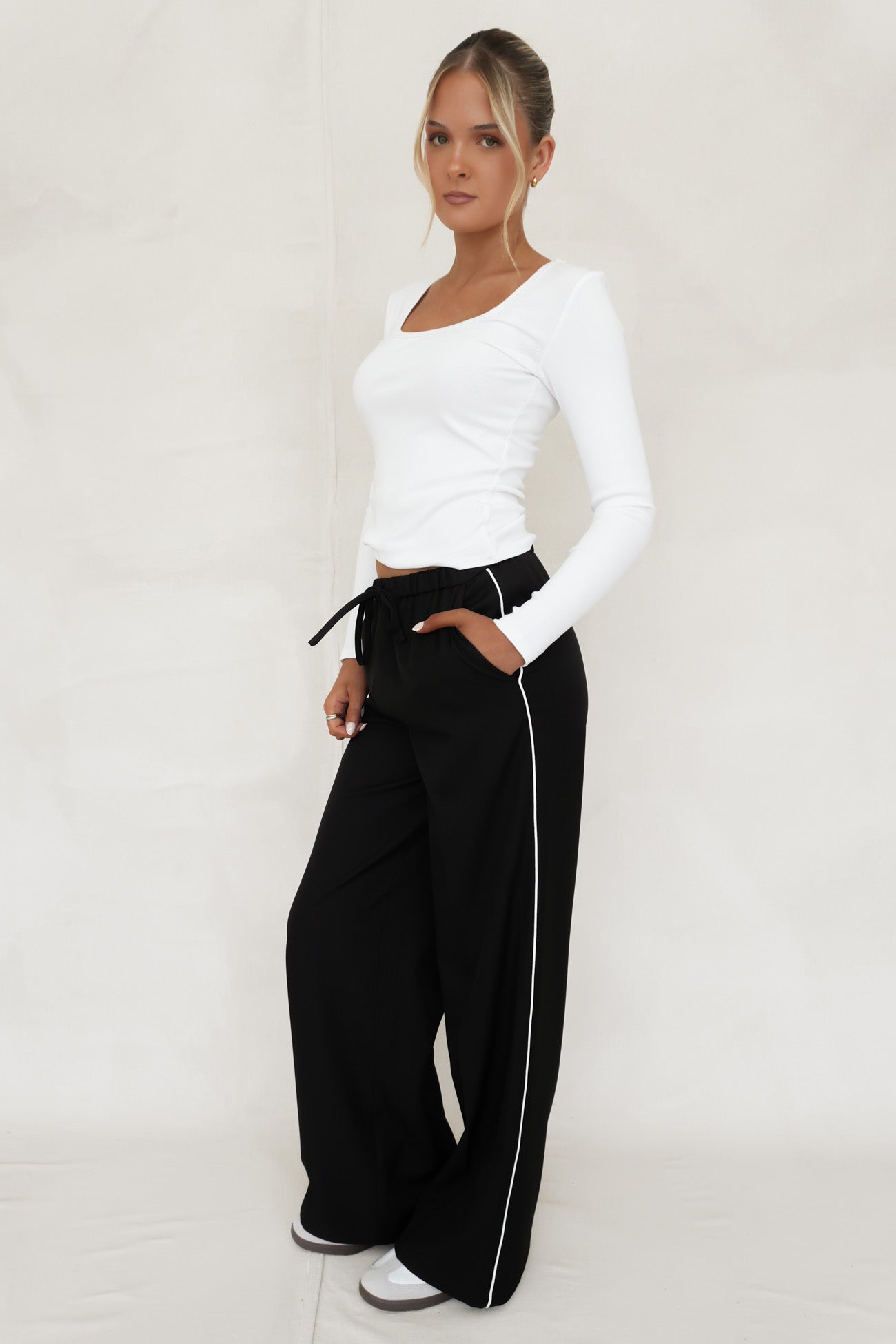 Maddox Piped Pant Black