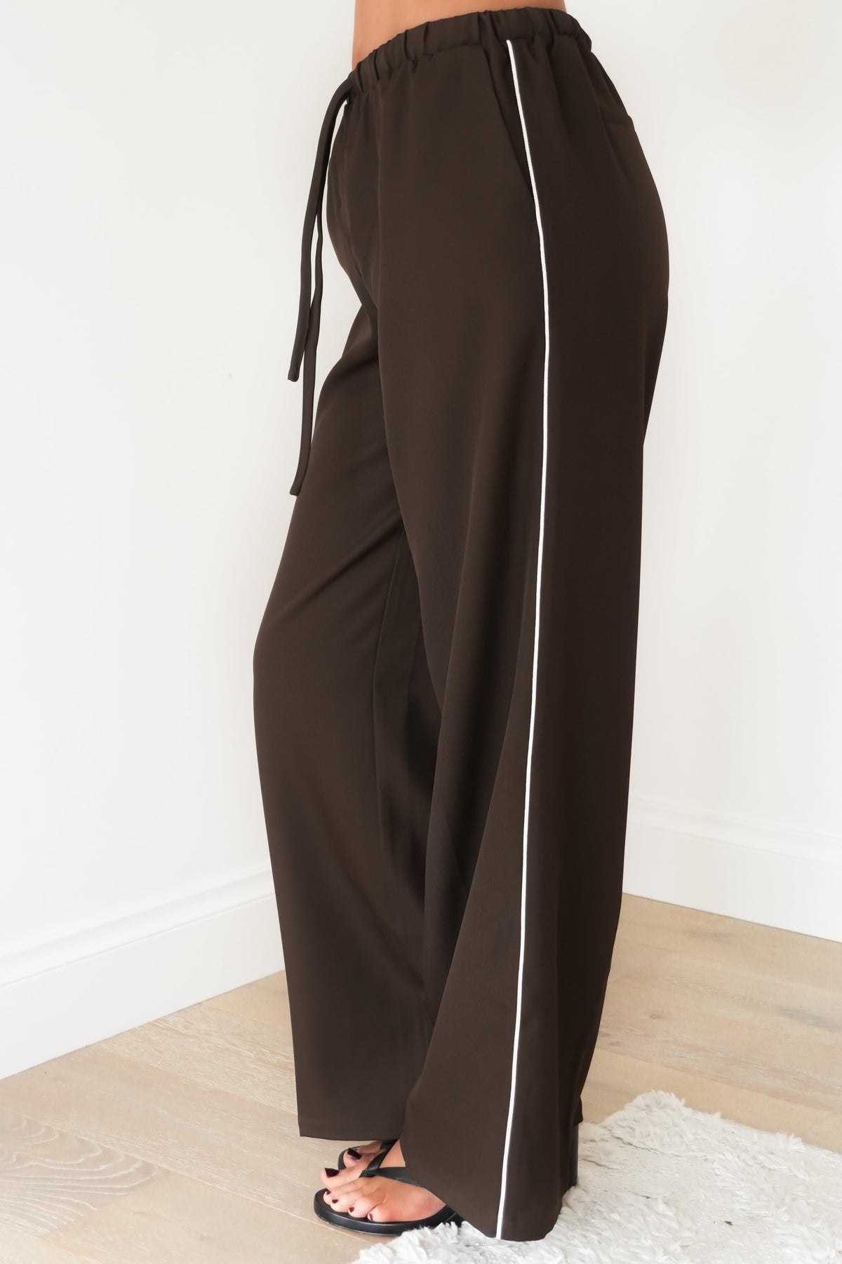 Maddox Piped Pant Chocolate
