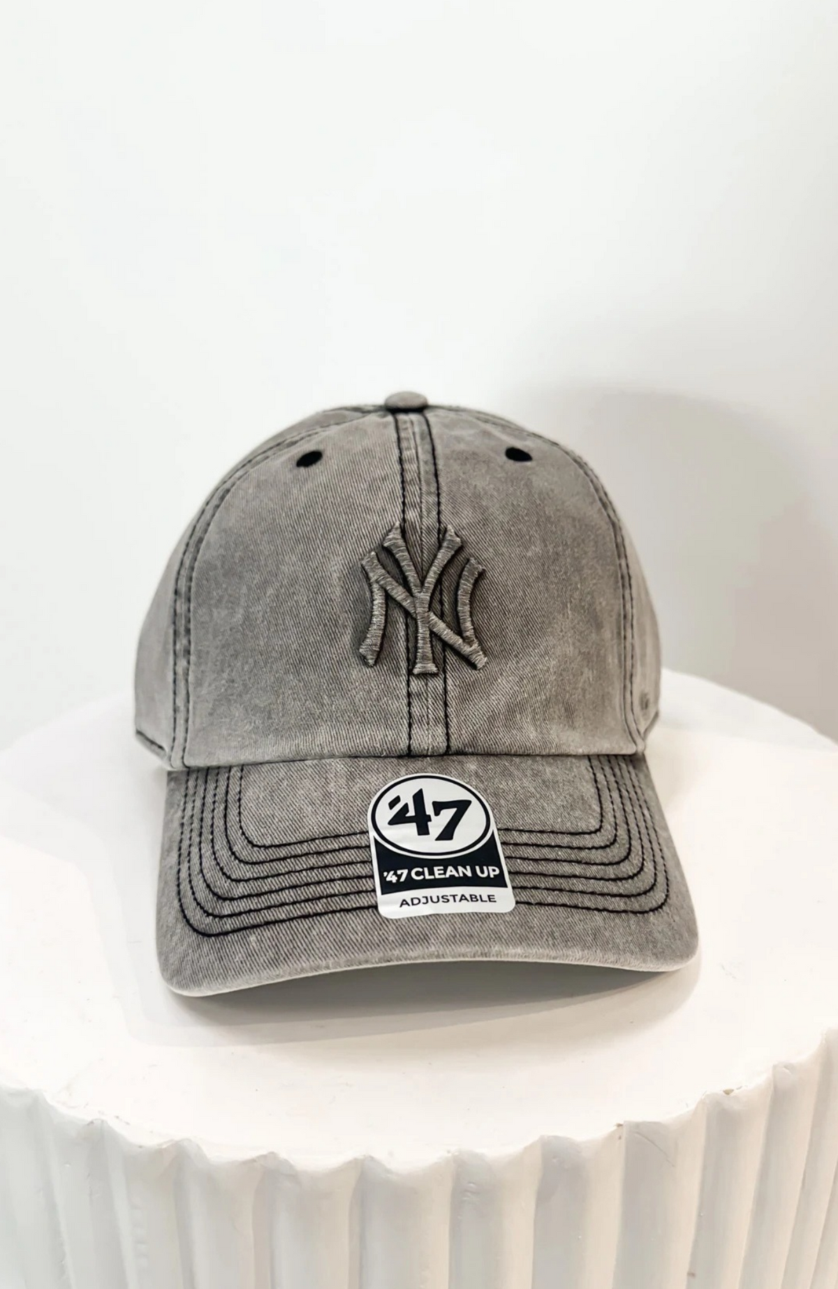 New York Yankees '47 Clean Up Mist Black