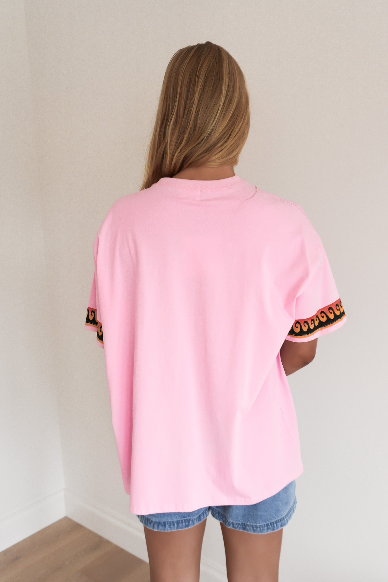 Mermaid Club Tee Pink