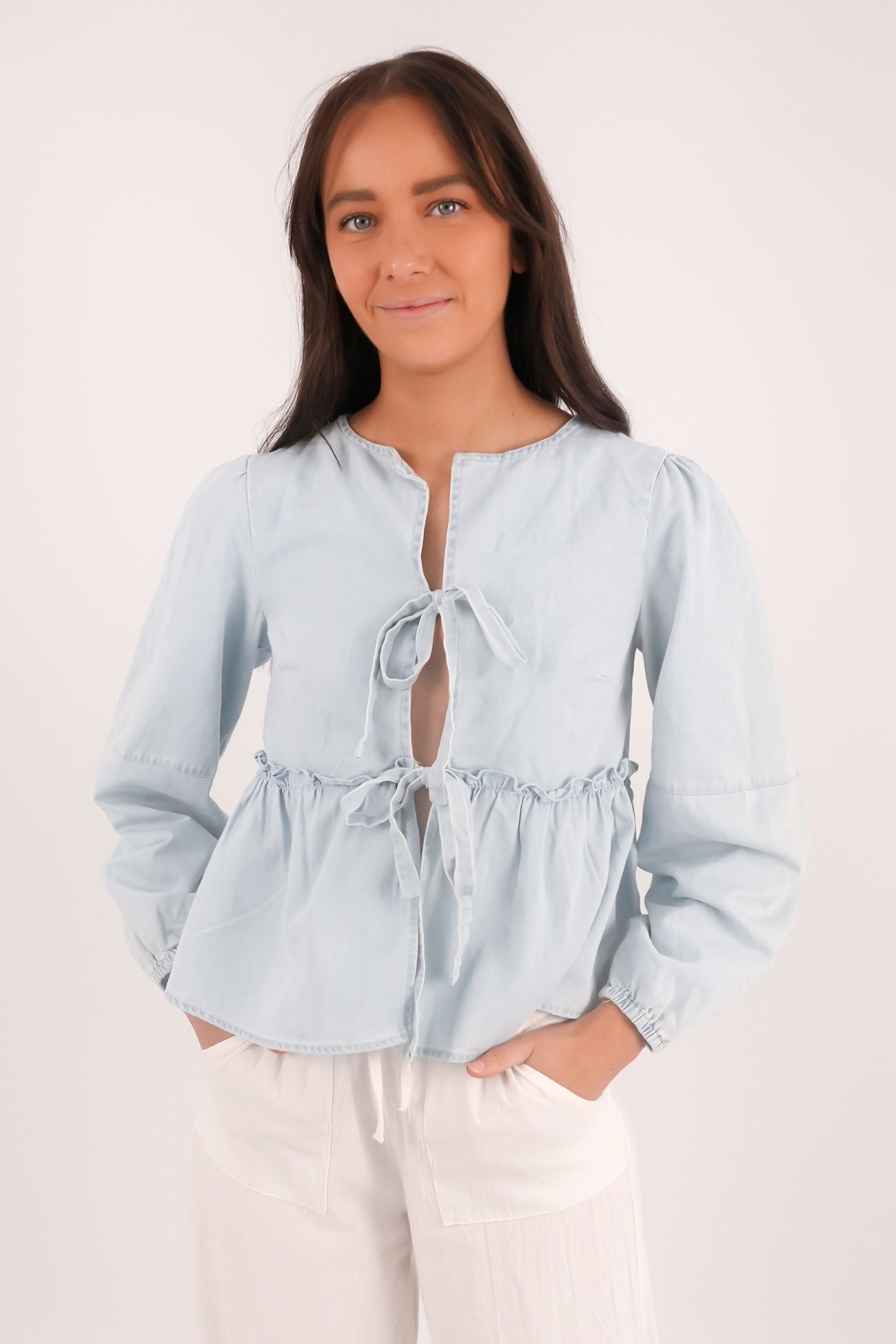 Myra-Denim-Top-Light-Blue-fjpg