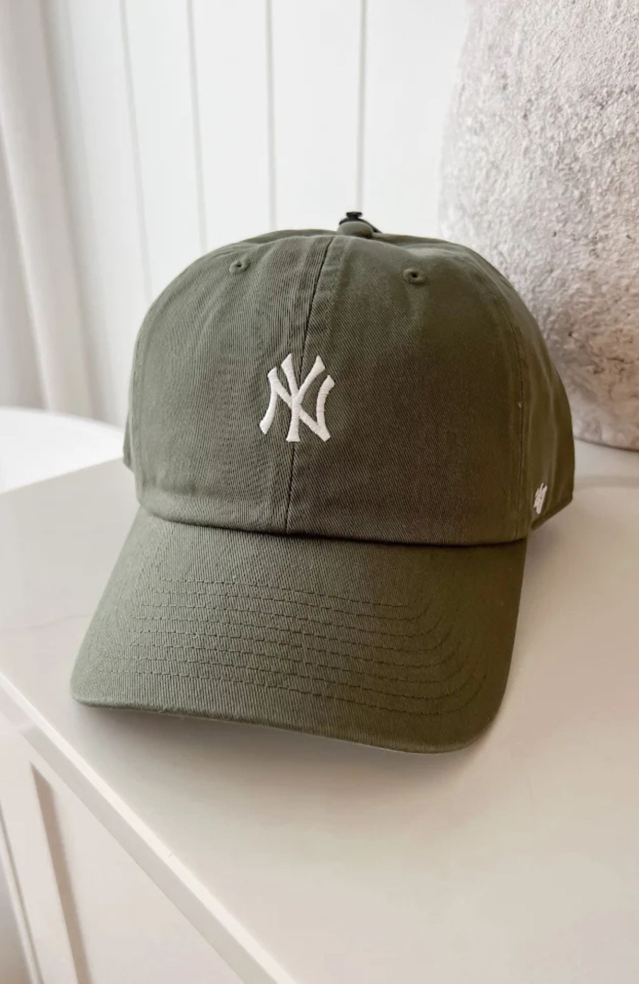 New York Yankees Moss/White Base Runner 47 Cleanup