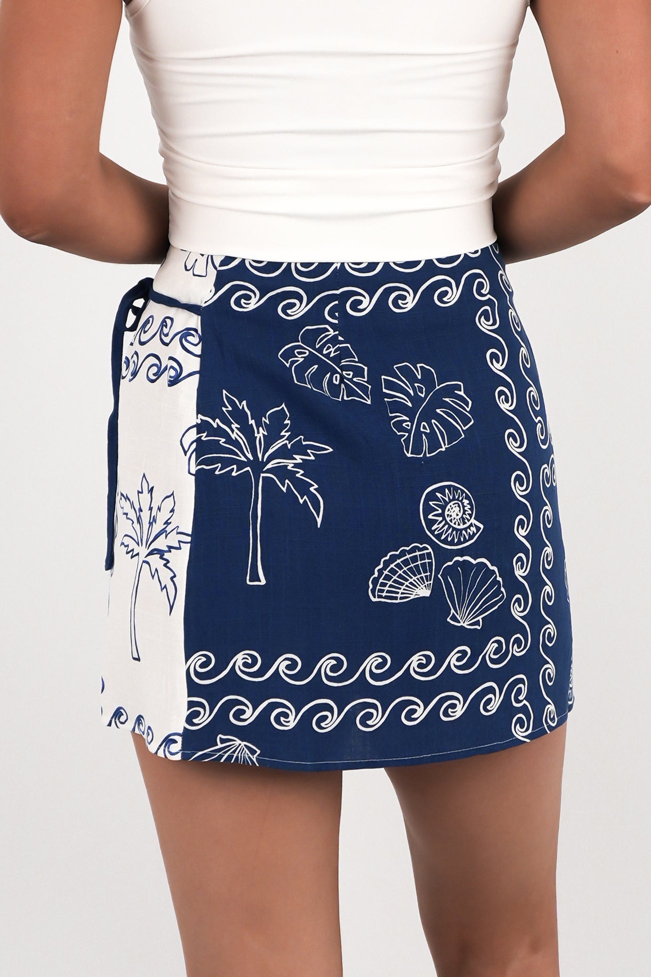 Nieve Mini Skirt Basilia