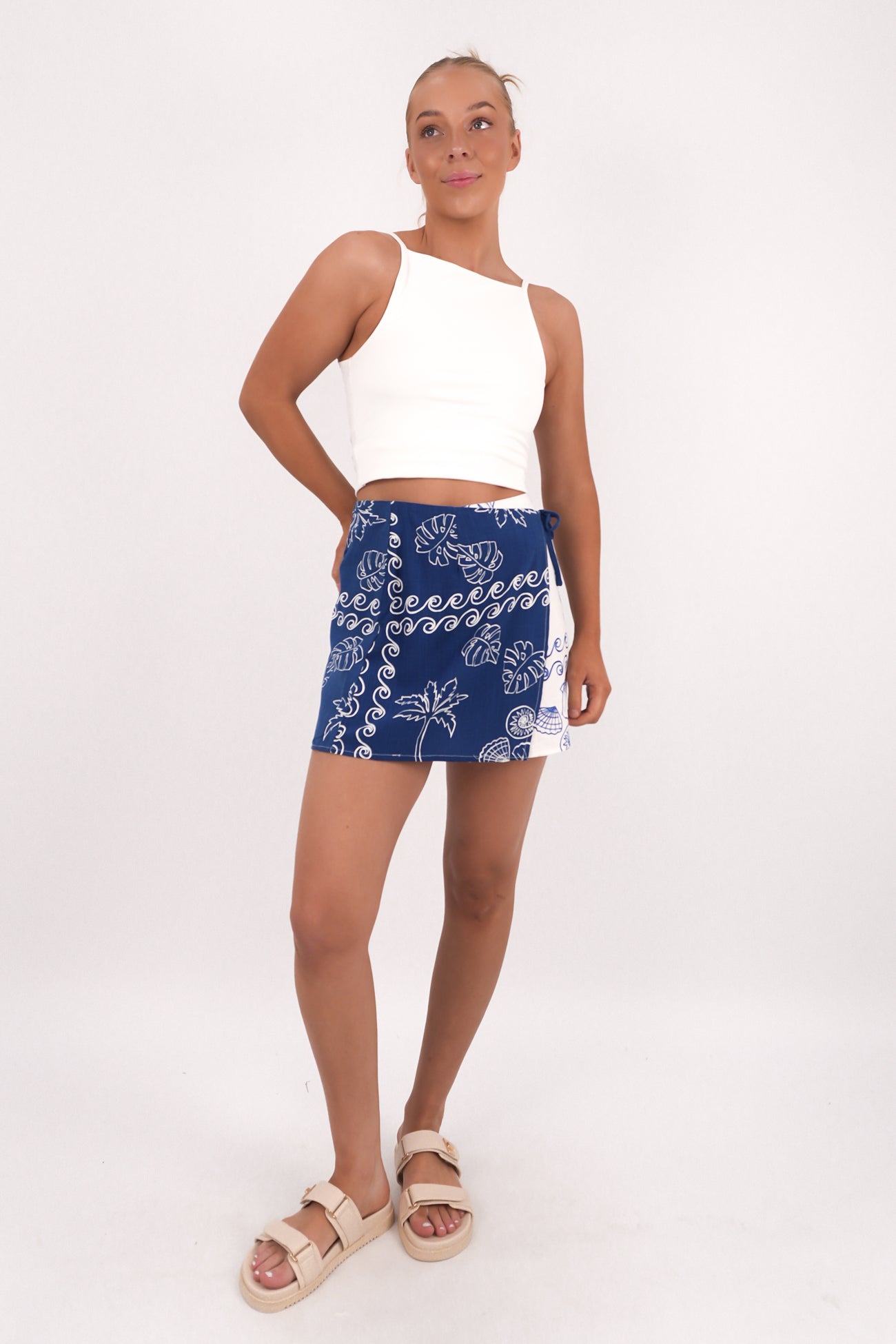 Nieve Mini Skirt Basilia
