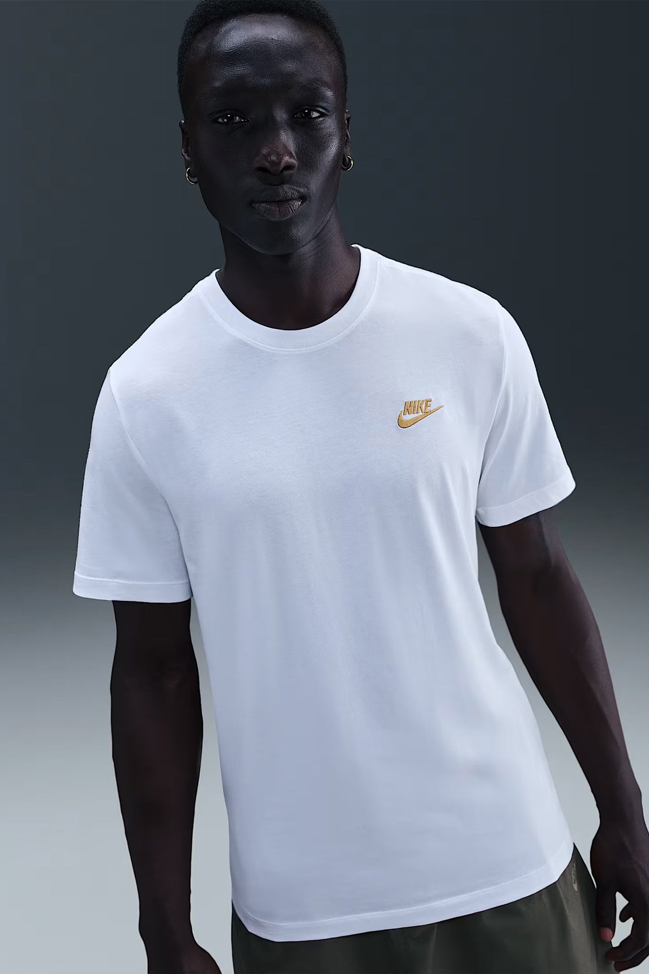 Nike Sportswear Club Tee White Metallic Gold