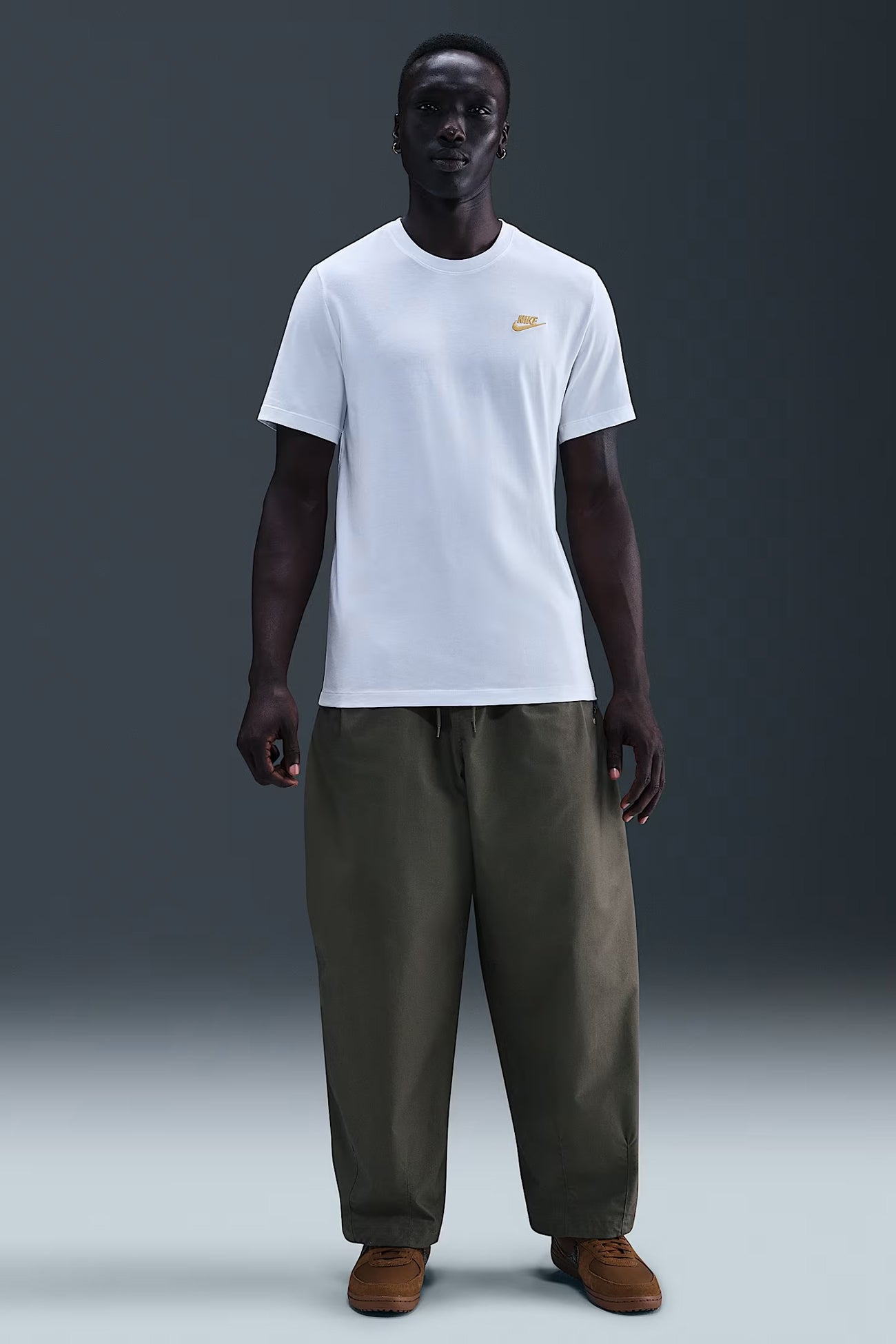 Nike Sportswear Club Tee White Metallic Gold