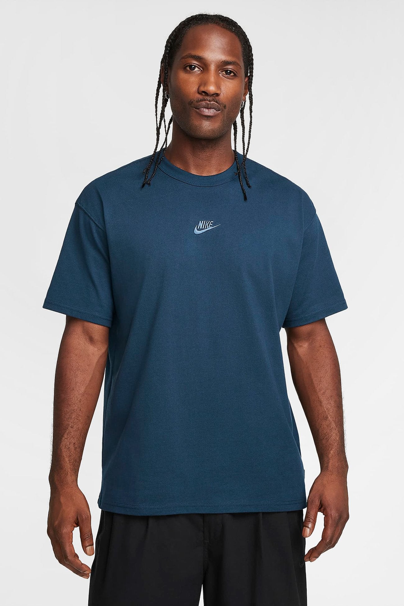 Nike Sportswear Premium Essentials Tee
