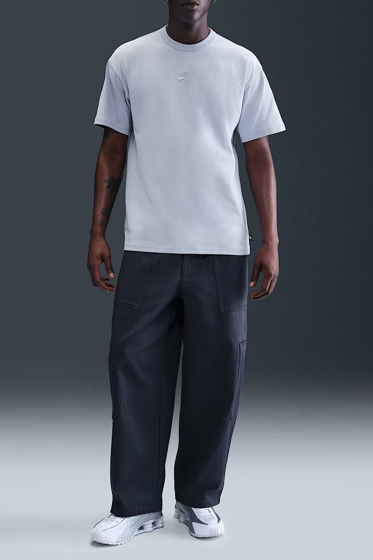 Nike-Sportswear-Premium-Essentials-Tee-Ghost-2-jpg
