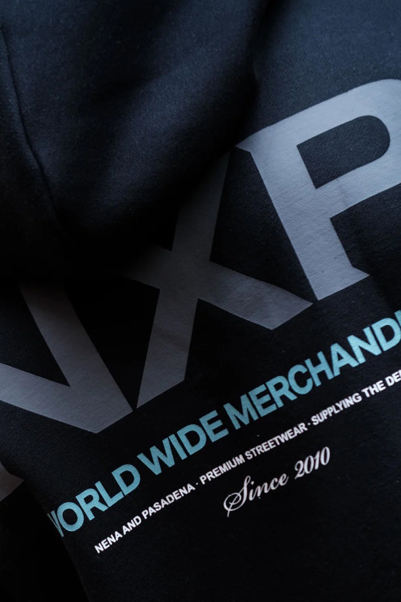 Peak Dual Curved Hoodie Jet Black