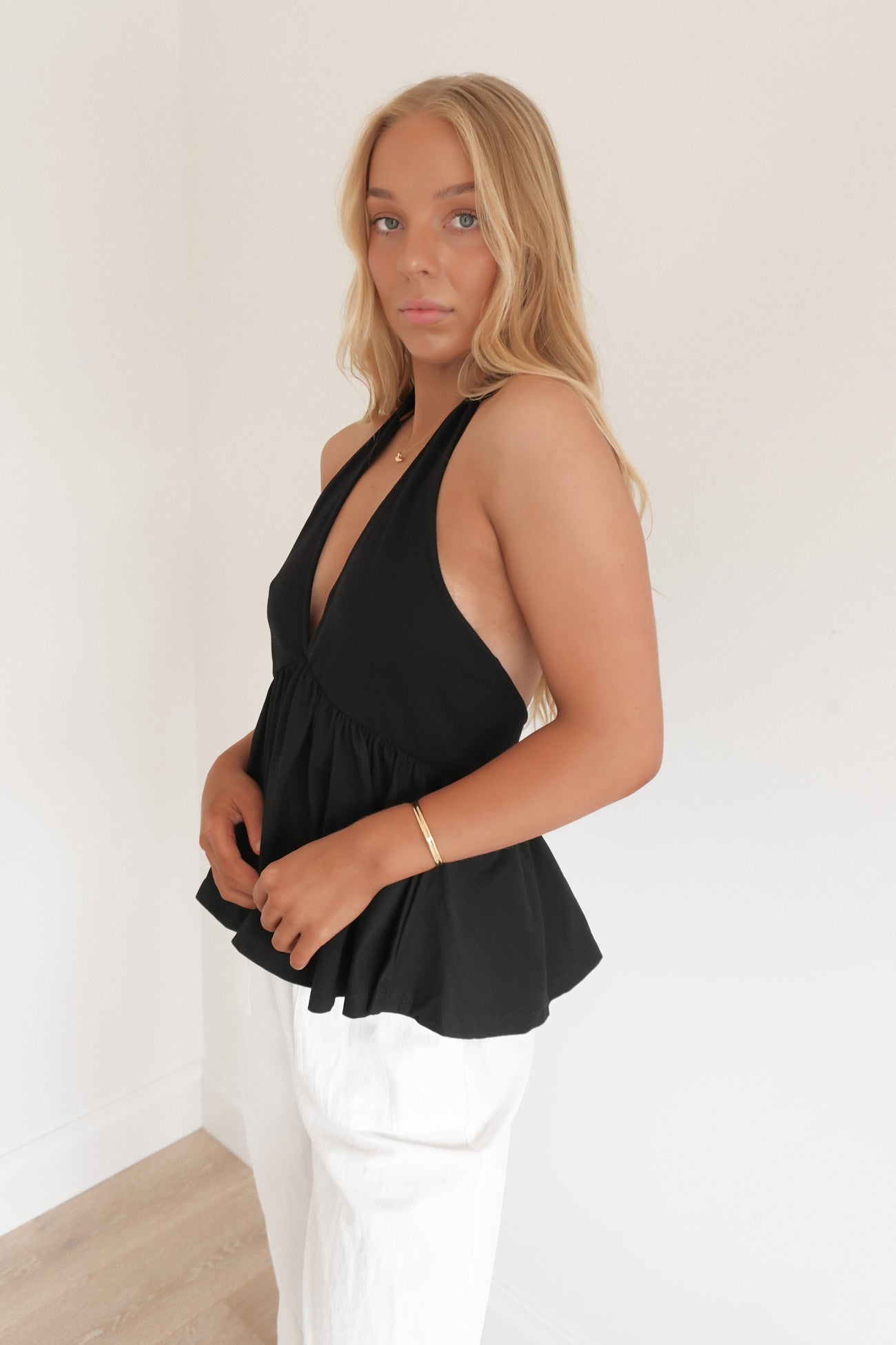 Saniya Halter Top Black