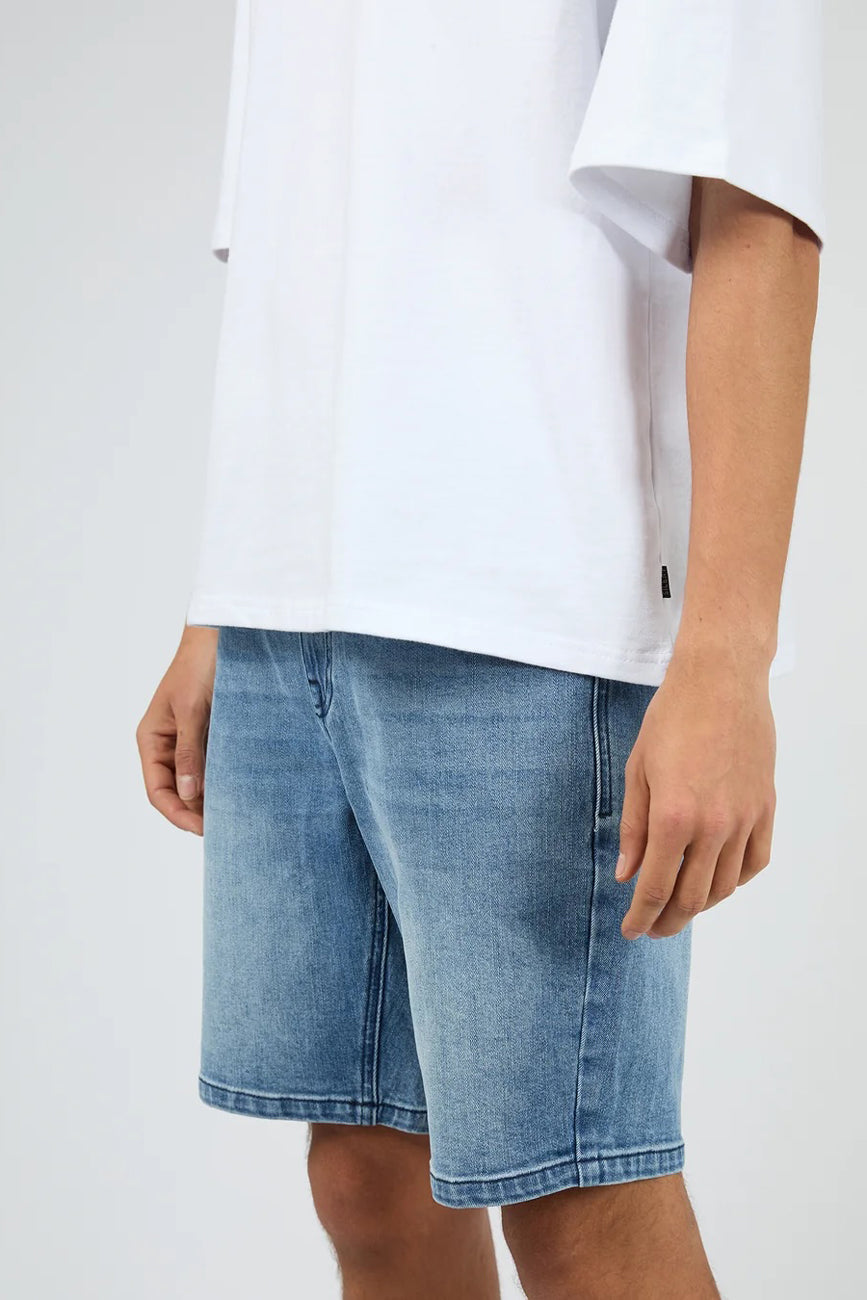 Shadow A3 Short Mid Blue