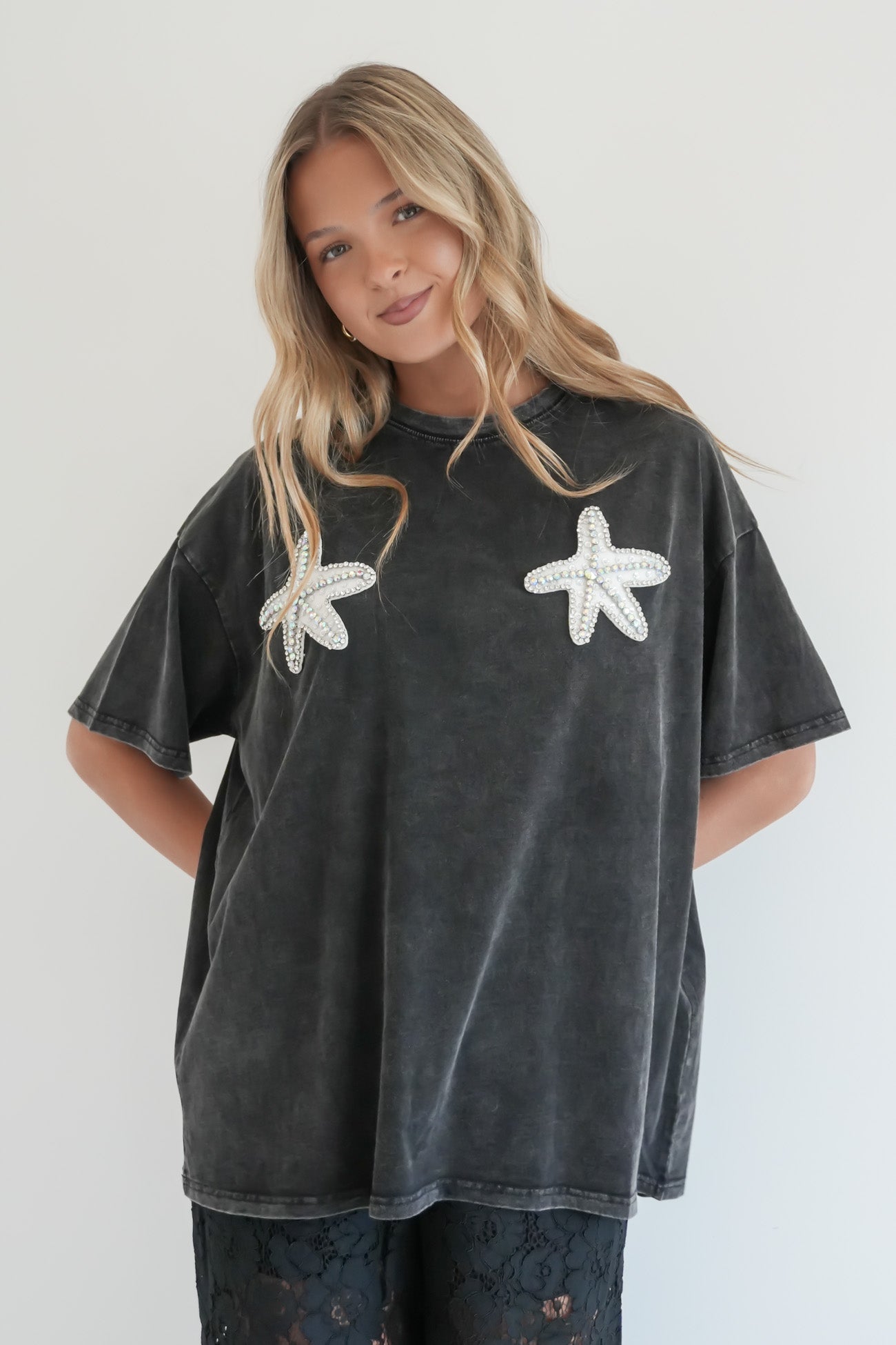 Starfish Tee Black Acid Wash