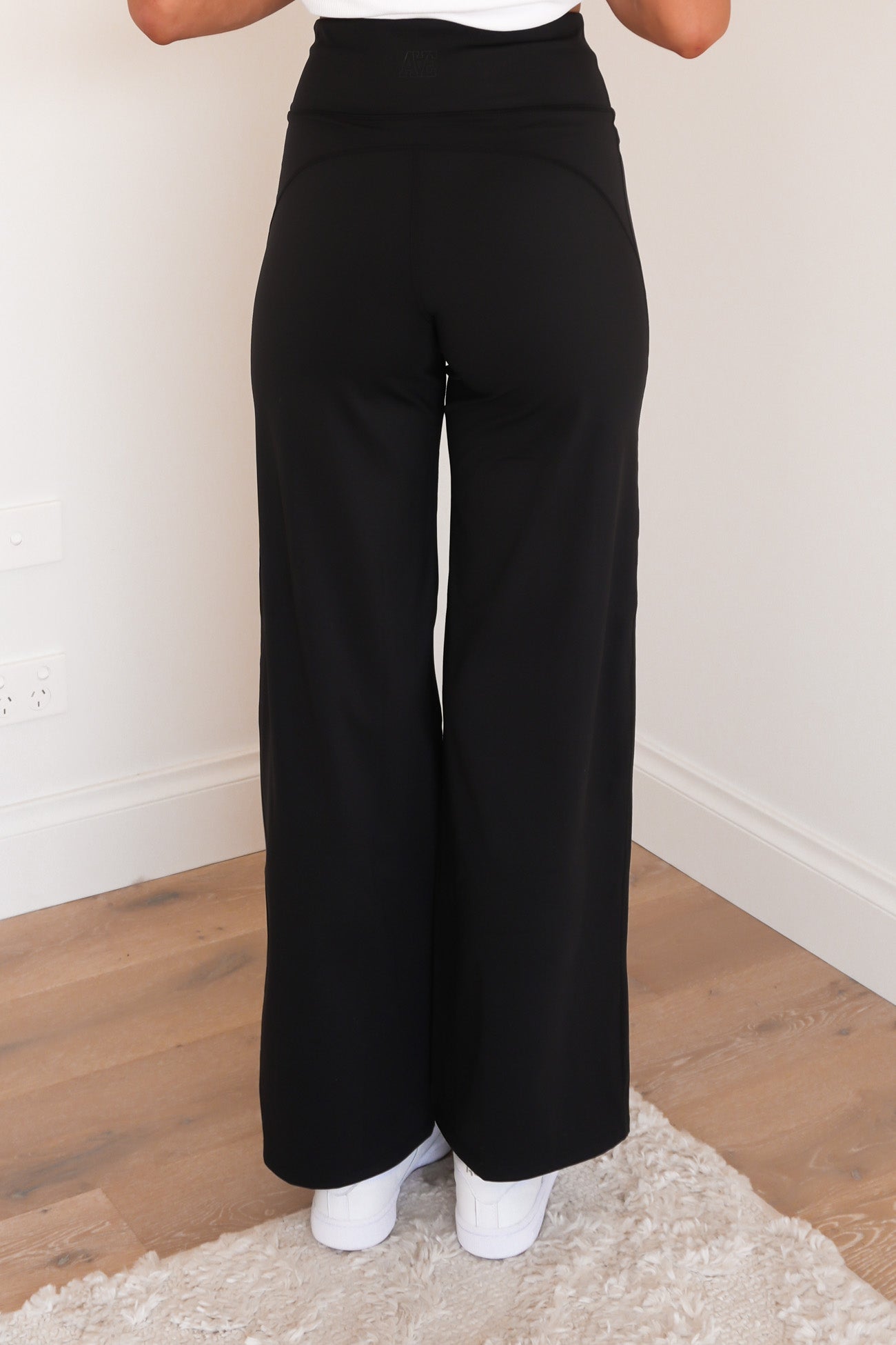 Studio Wide Leg Pant Black