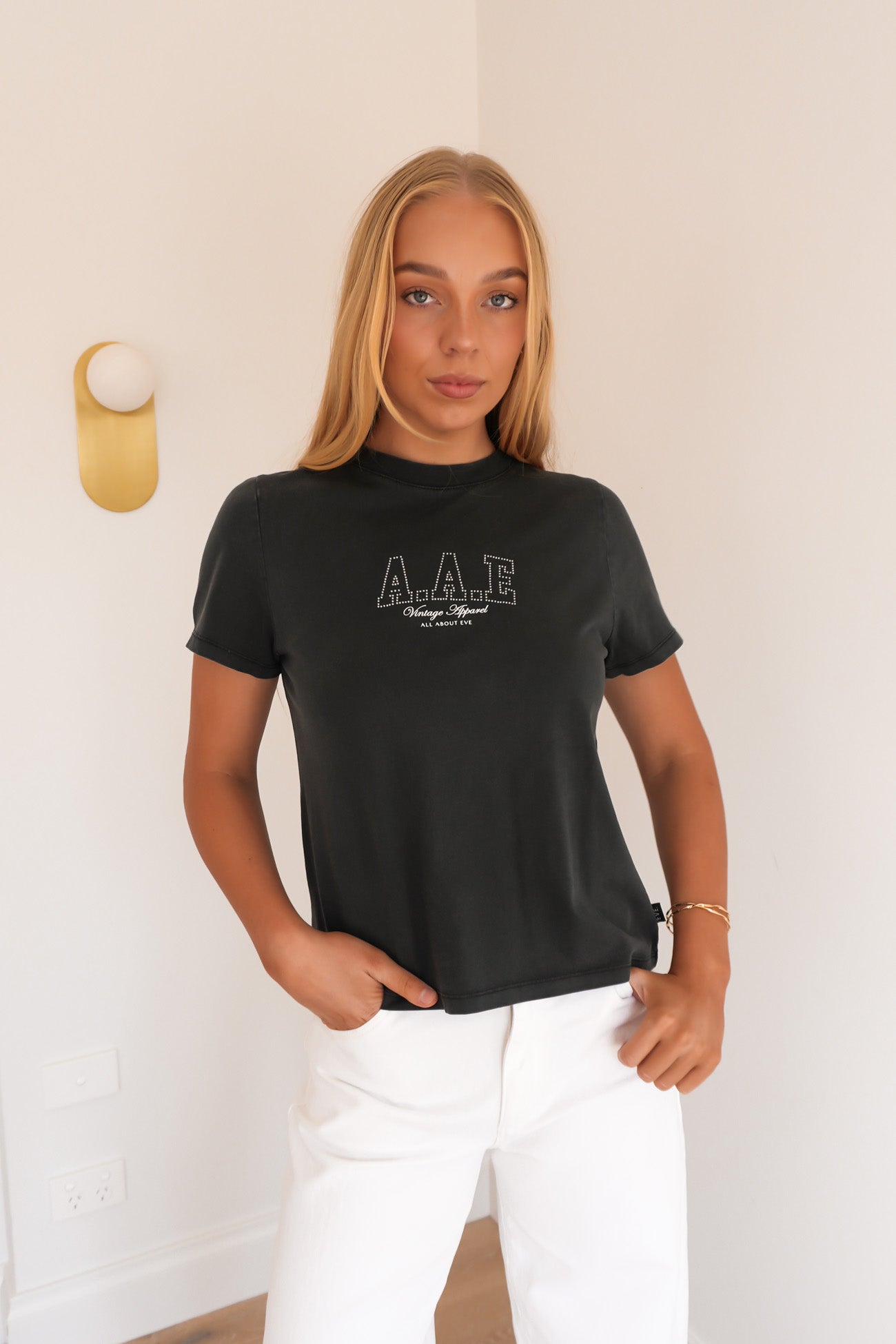 Vintage Studded Tee Washed Black