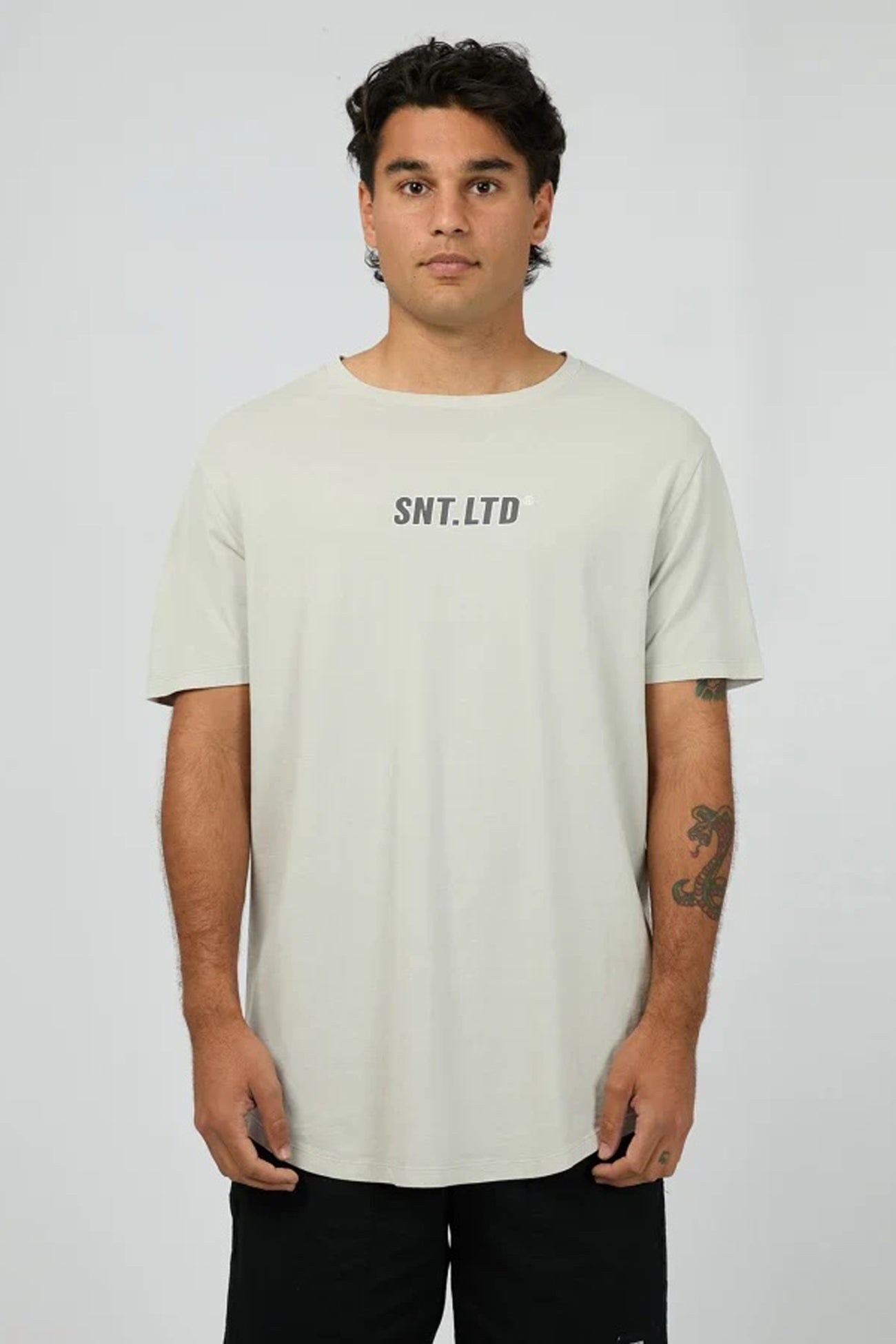 Vital Ext Scoop Tee Grey