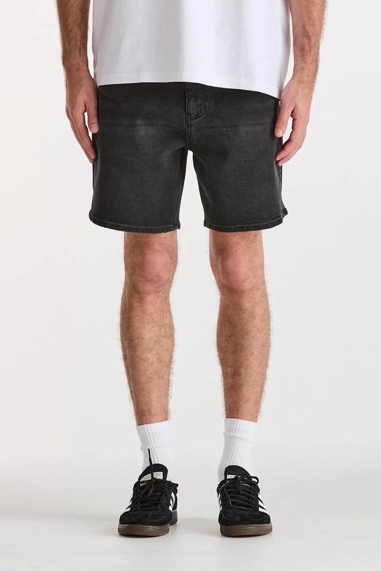 L-Two Short Black Snake