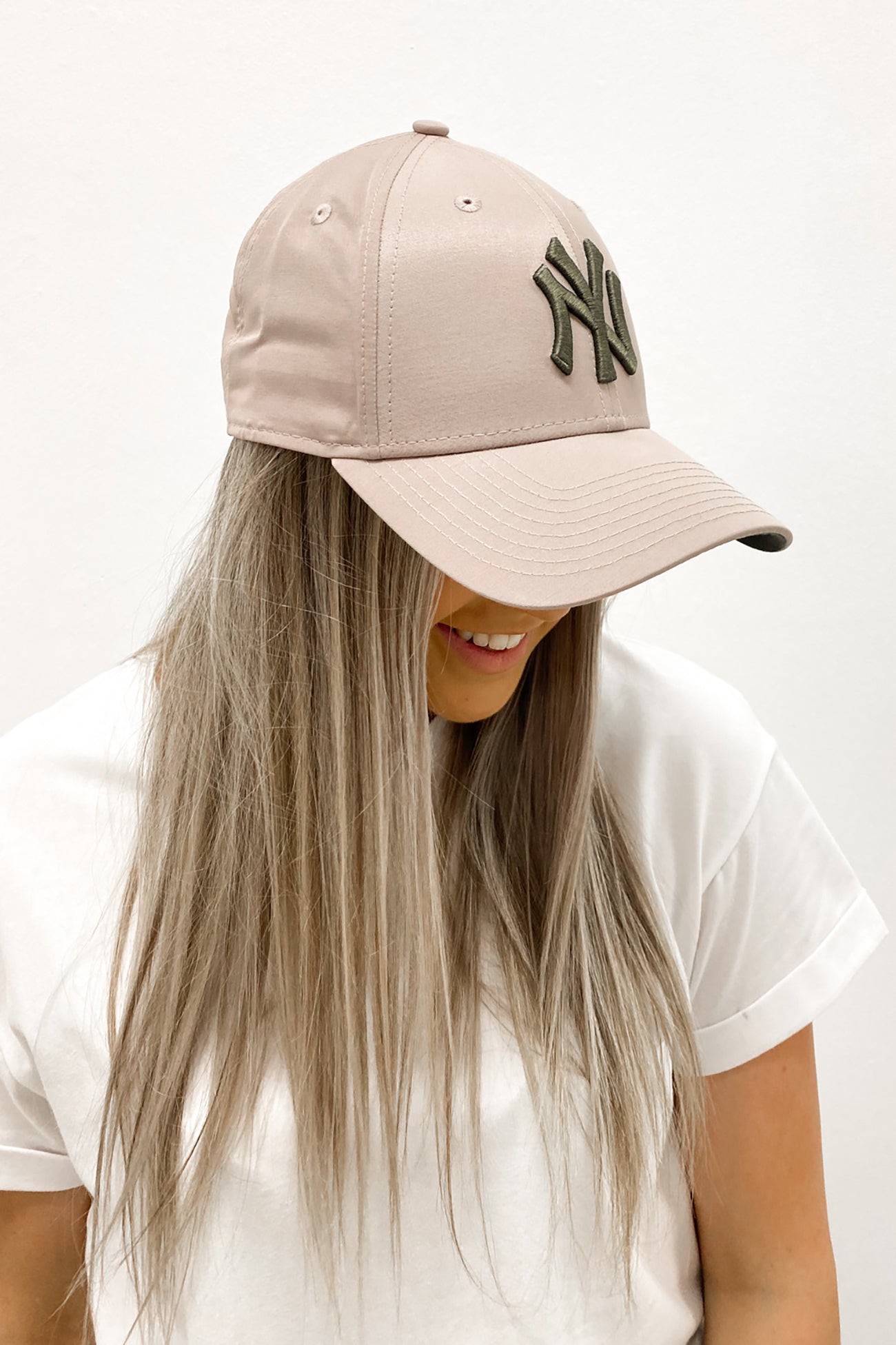 New York Yankees 9FORTY Cloth Strap Dusk Olive