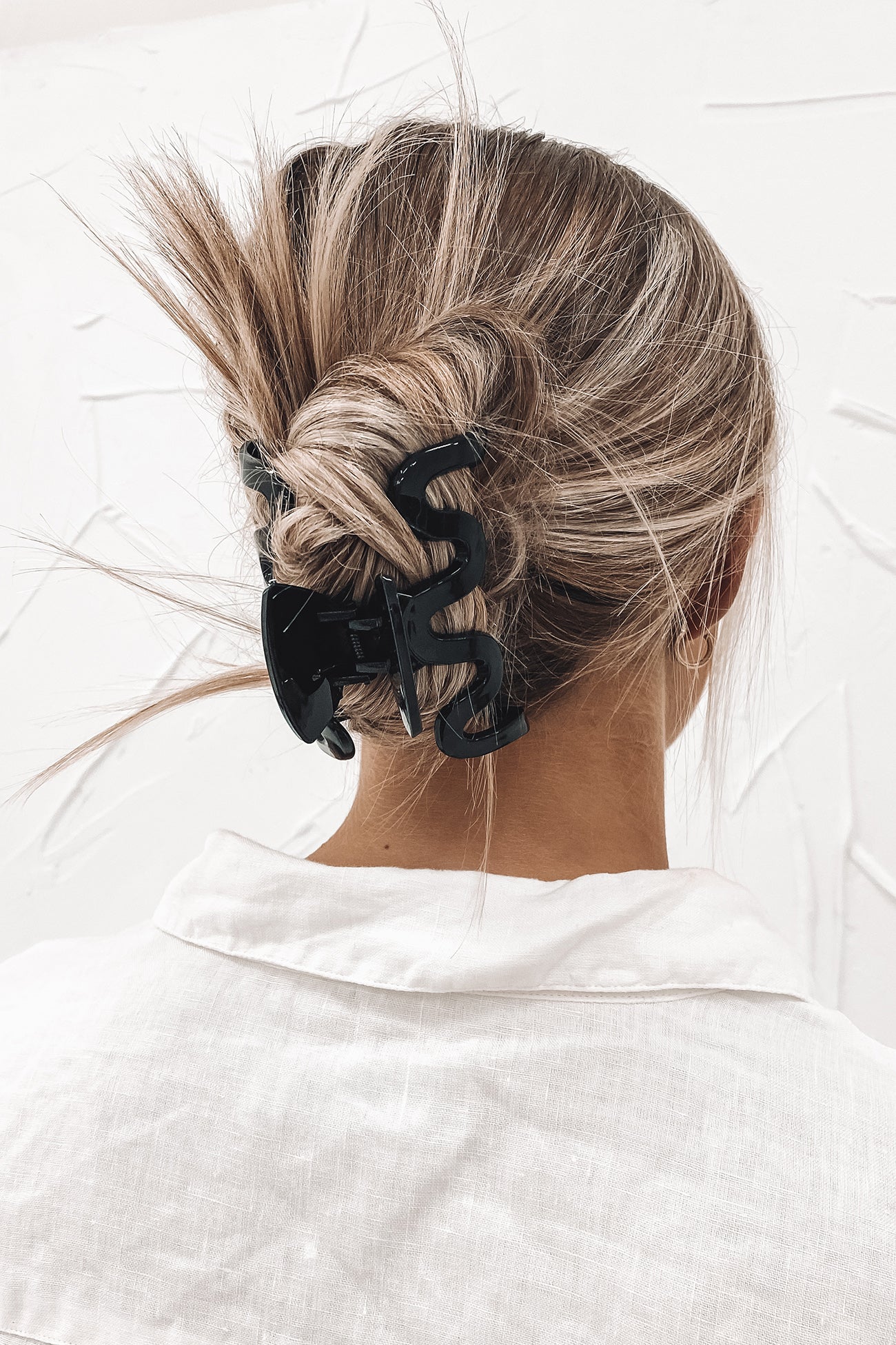 Cora Claw Clip Black