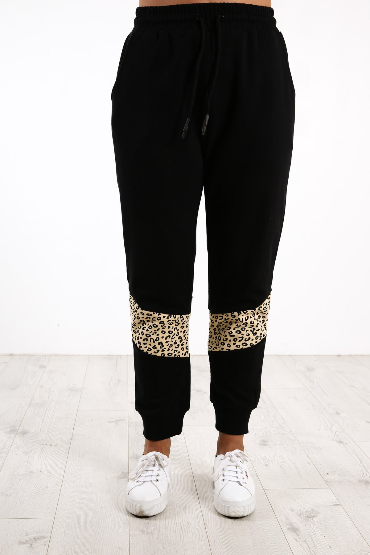 Distinct Panel Jogger Multi