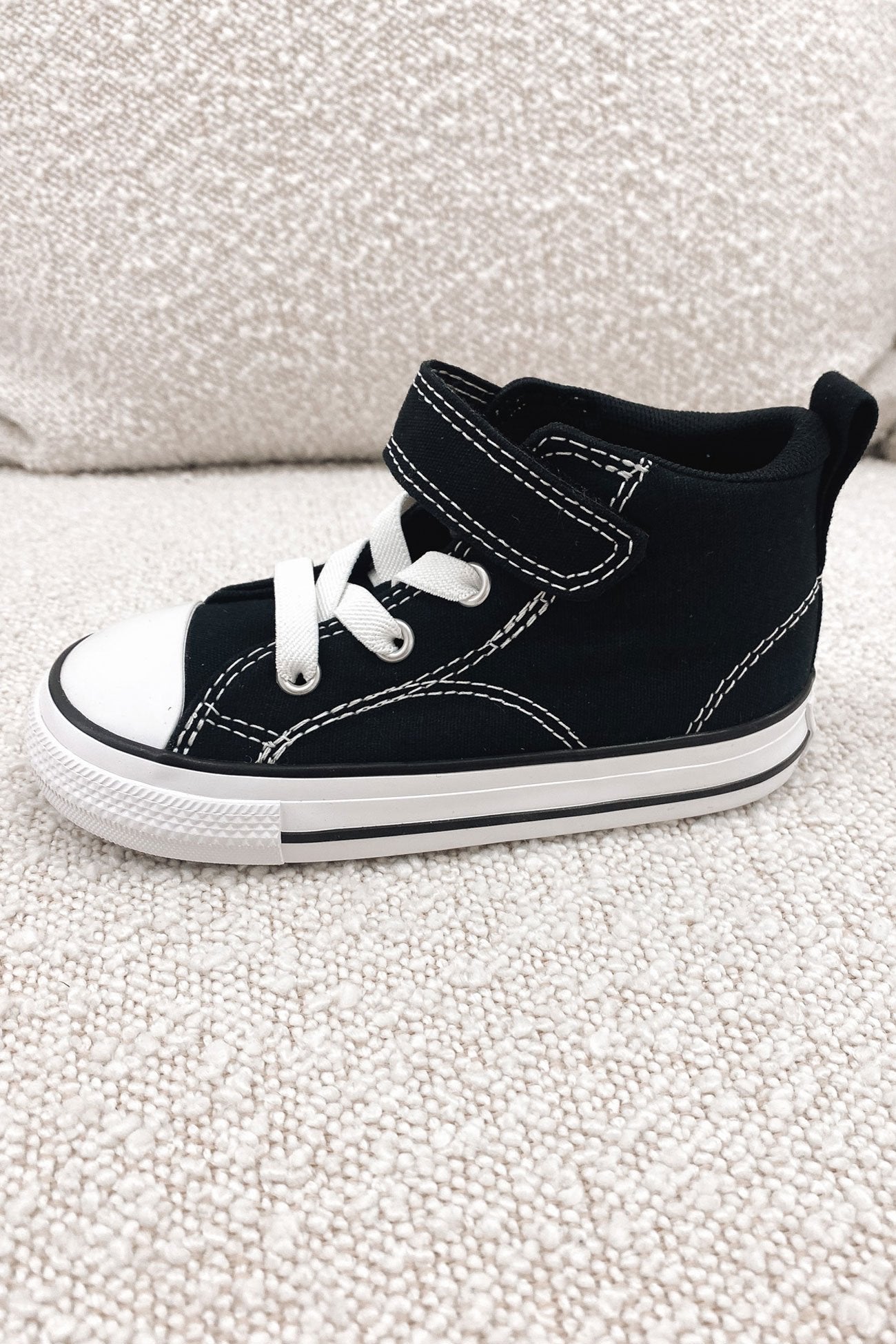 Chuck Taylor Malden Street Mid Black