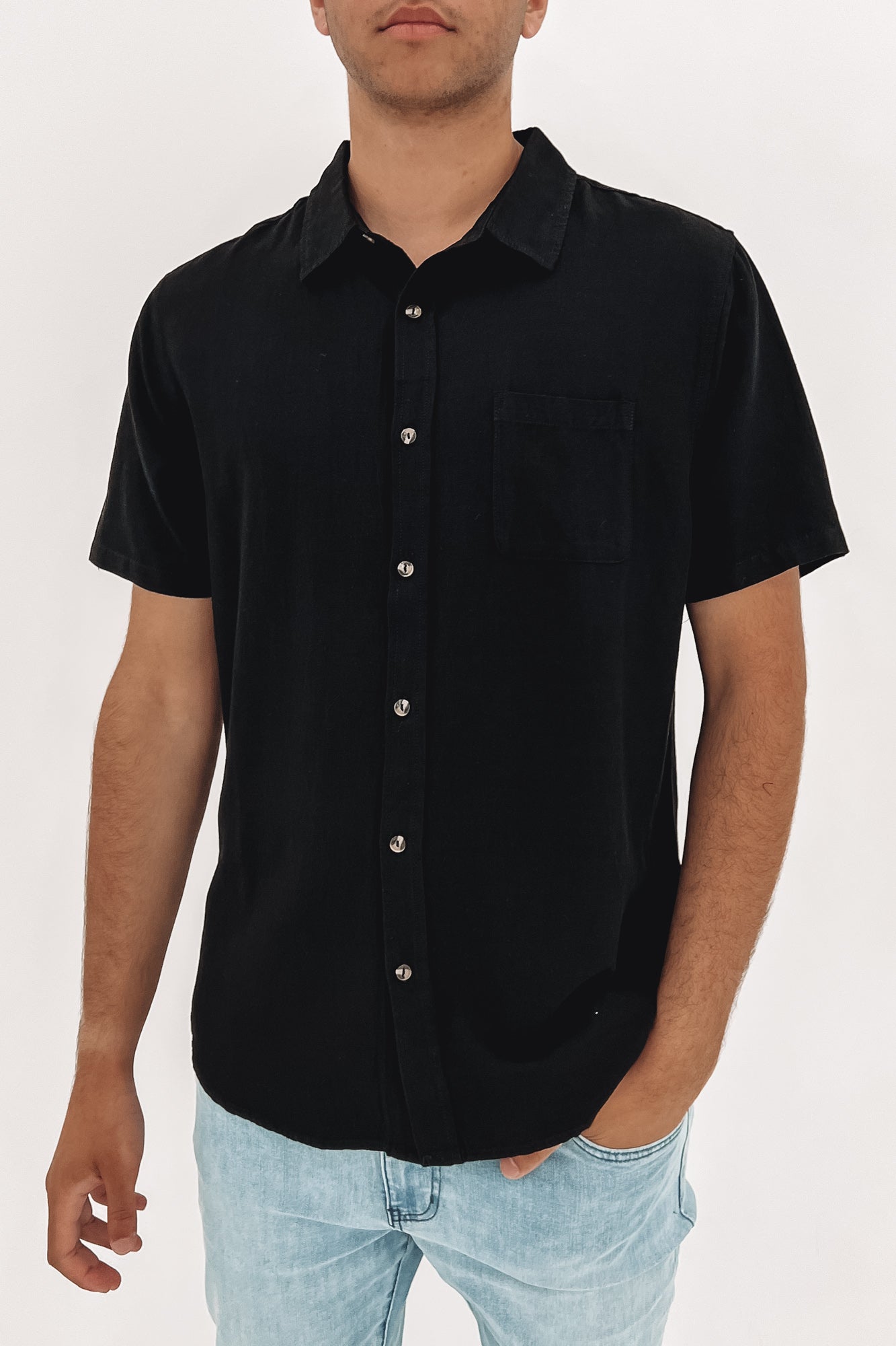 Overtone Short Sleeve Linen Shirt Black