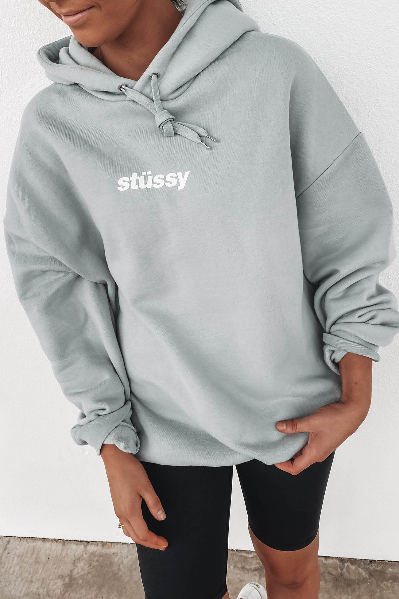 Italic Oversized Hood Flat Grey