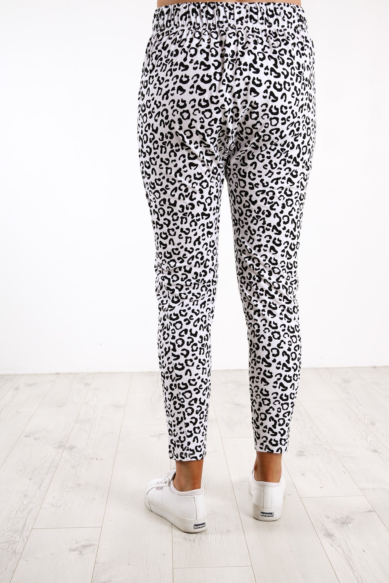 Jet Set Jogger Black