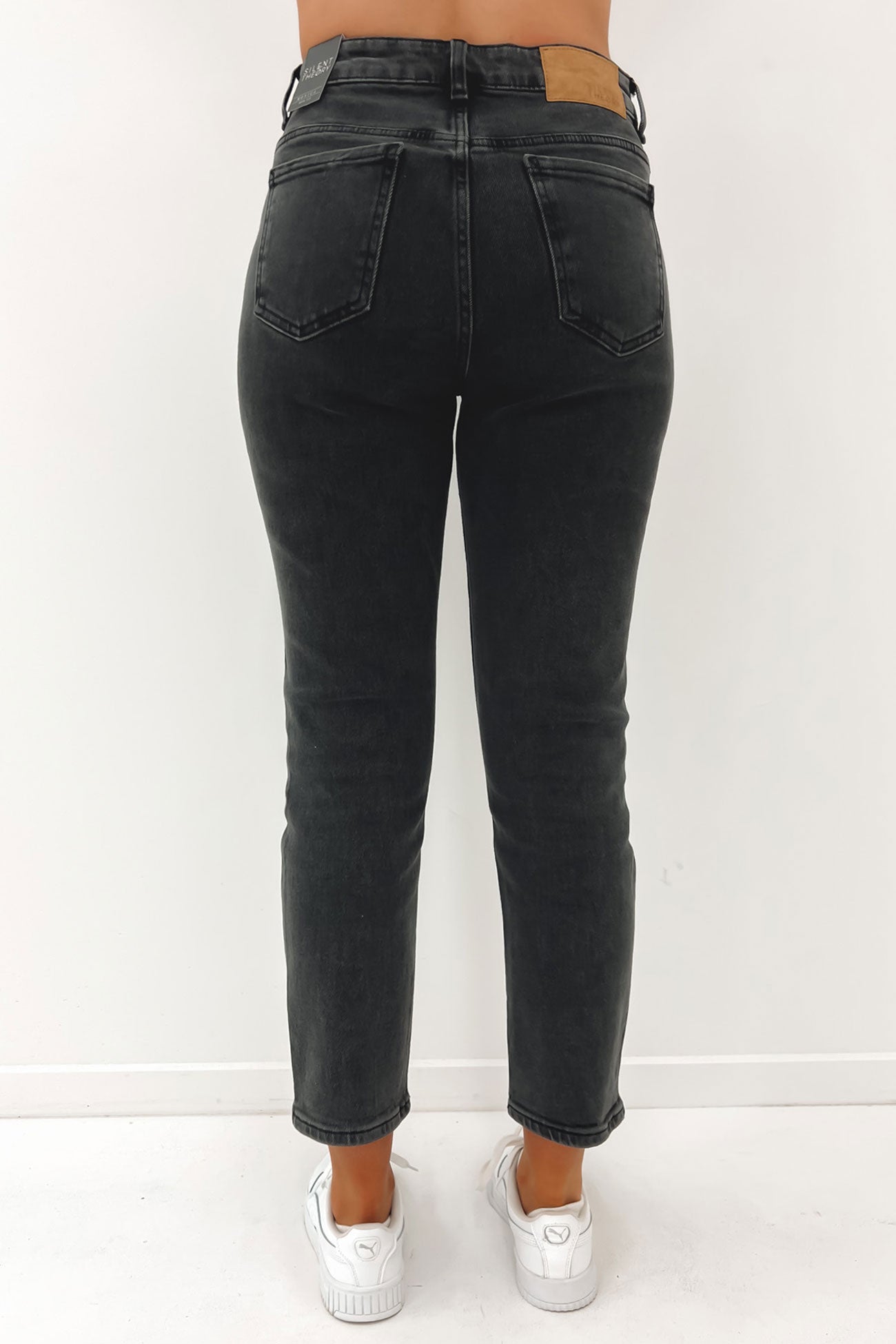 Monica Mom Jean Washed Black