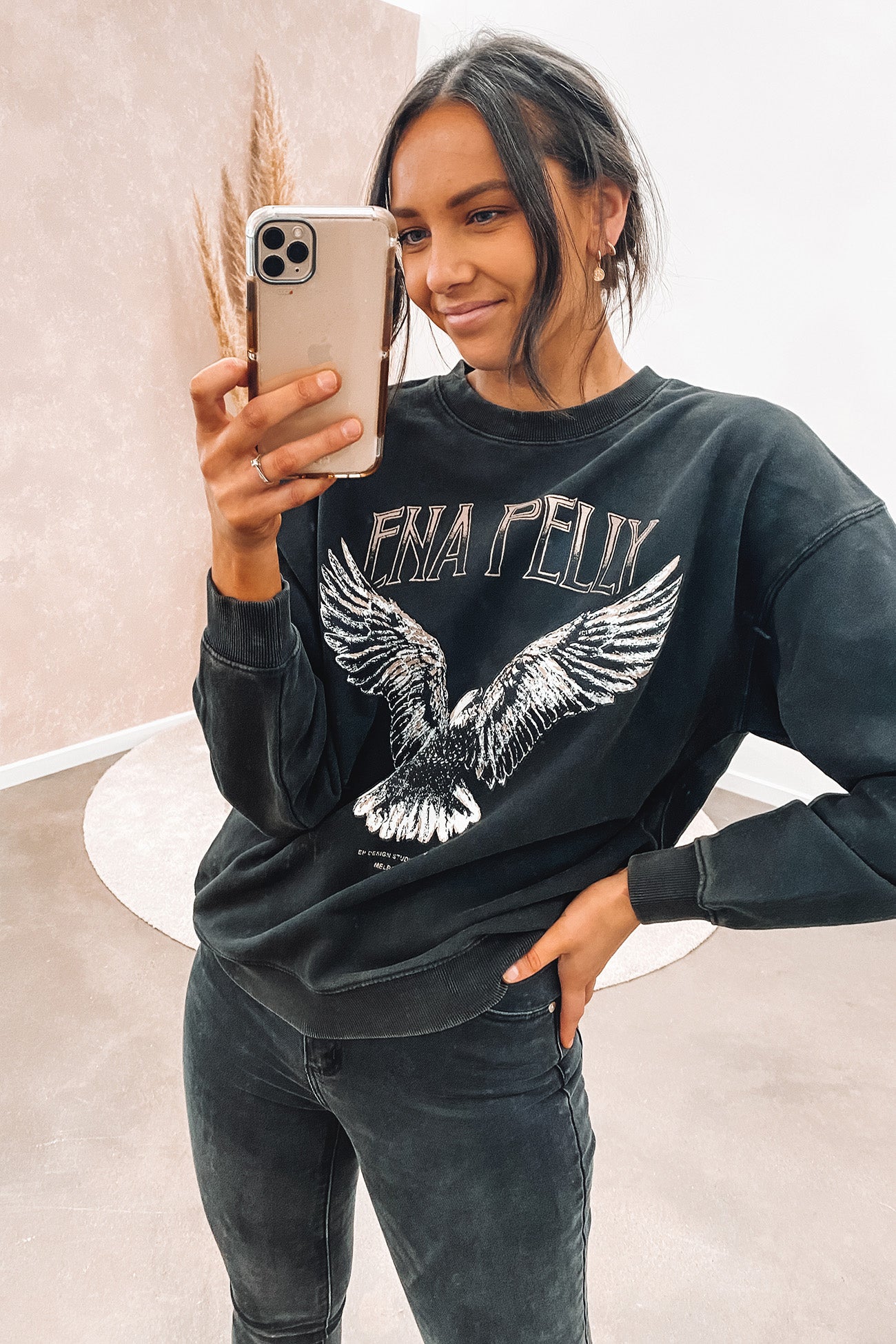 Soaring Eagle Sweatshirt Washed Black